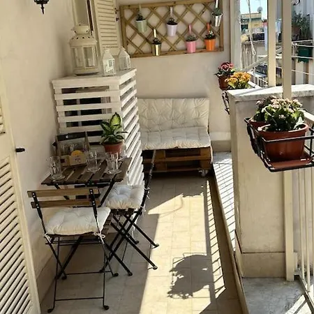 La Casa Di Sarah Aspetta Voi Naples