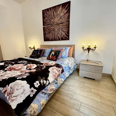 La Casa Di Sarah Aspetta Voi Naples