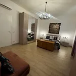 La Casa Di Sarah Aspetta Voi Lägenhet *
