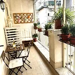 La Casa Di Sarah Aspetta Voi Neapel