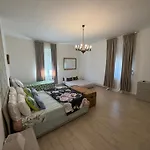 Lägenhet La Casa Di Sarah Aspetta Voi Neapel