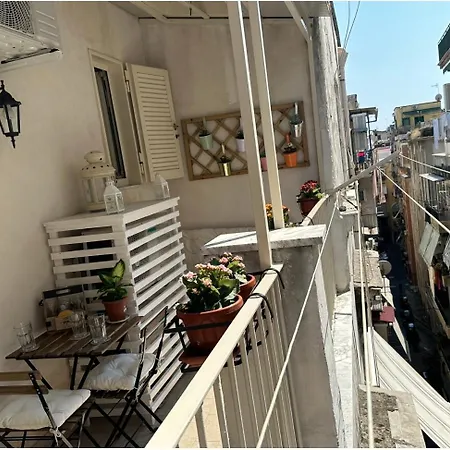 La Casa Di Sarah Aspetta Voi Naples