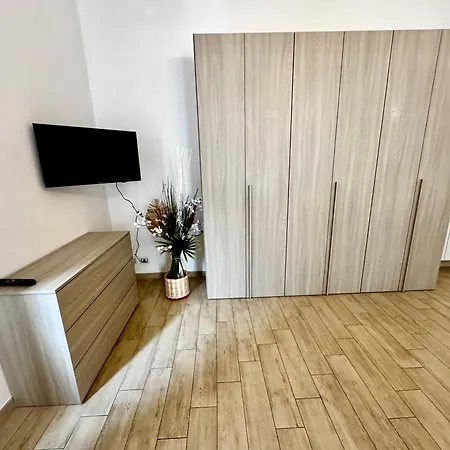 La Casa Di Sarah Aspetta Voi Lägenhet *