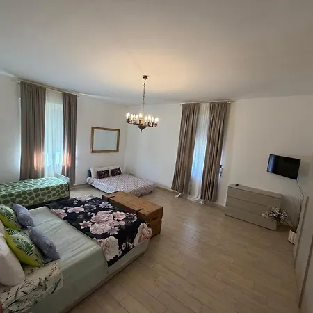 La Casa Di Sarah Aspetta Voi * Napoli