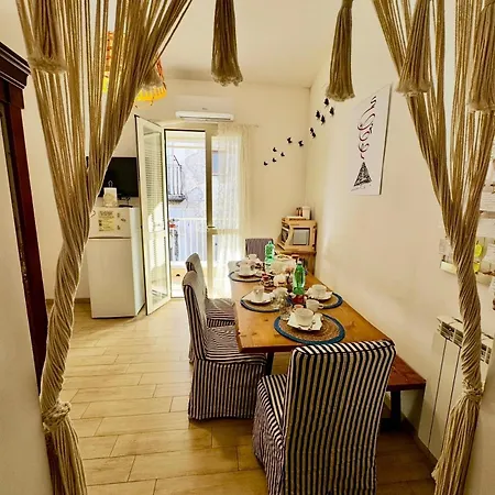Appartamento La Casa Di Sarah Aspetta Voi Napoli