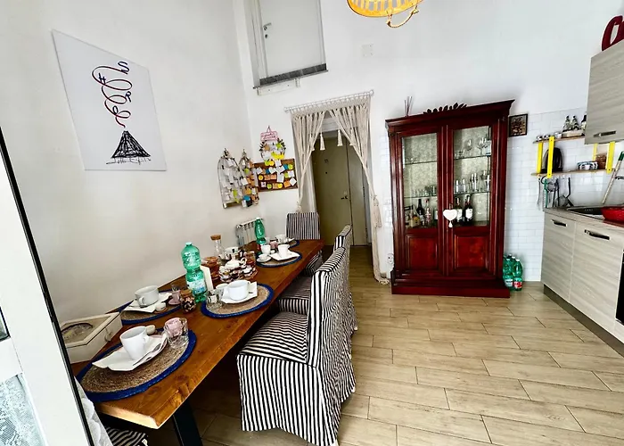 La Casa Di Sarah Aspetta Voi Lägenhet Neapel