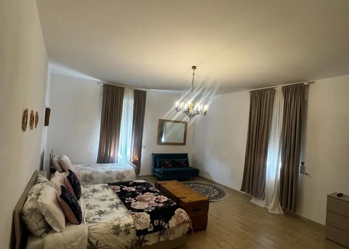 La Casa Di Sarah Aspetta Voi Neapel